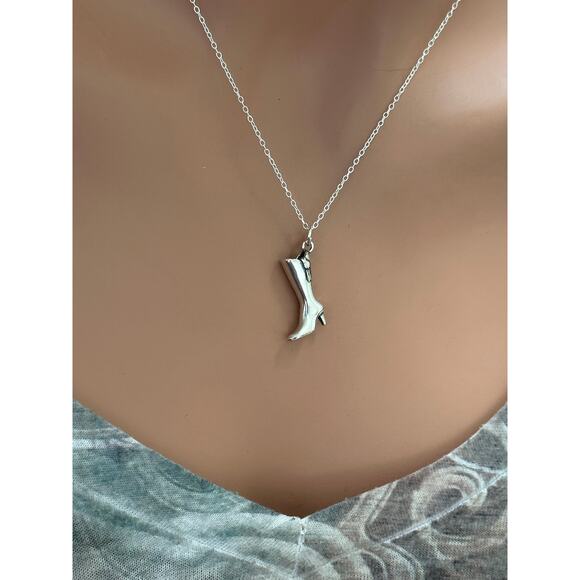 Sterling Silver Oxidized 3D High Heel Boot Charm Necklace - Picture 2 of 7